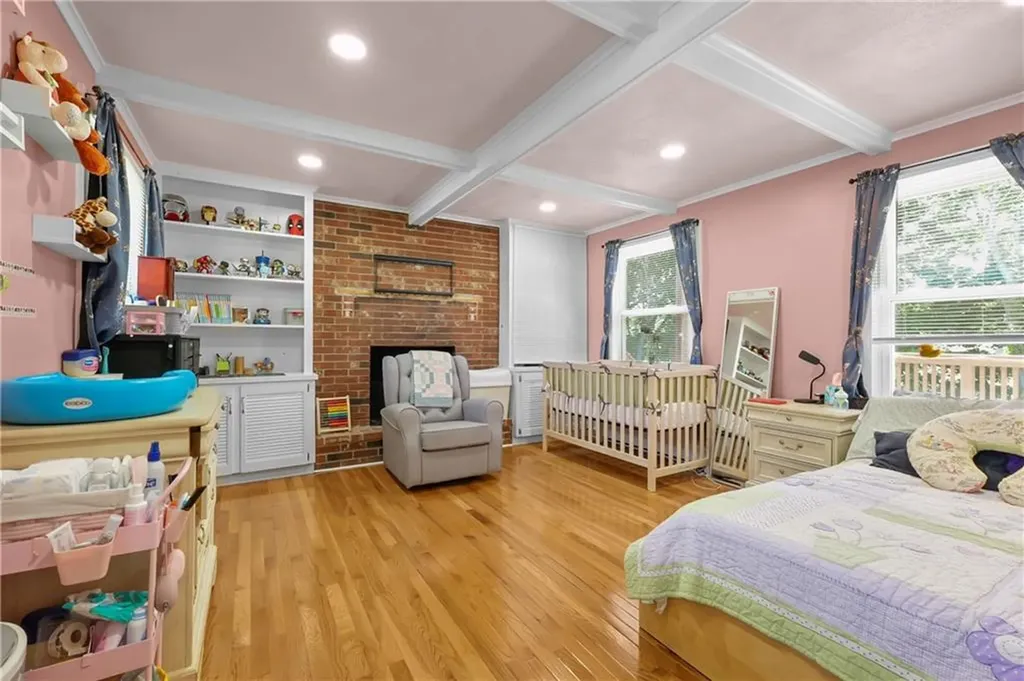 11 Crossland Road West Warwick RI 02893