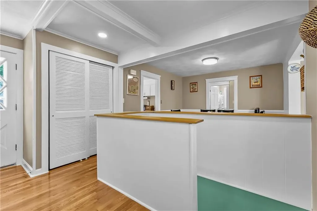 11 Crossland Road West Warwick RI 02893