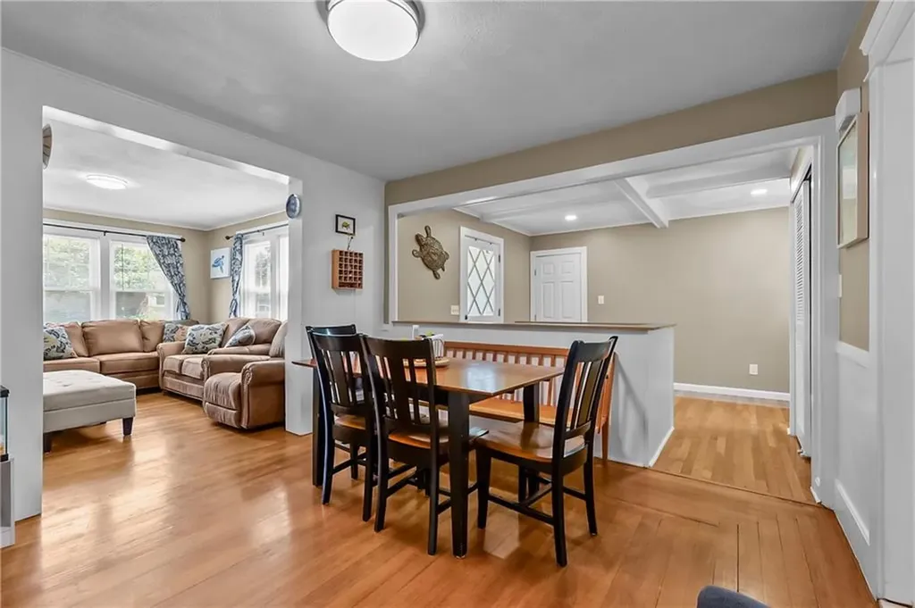 11 Crossland Road West Warwick RI 02893