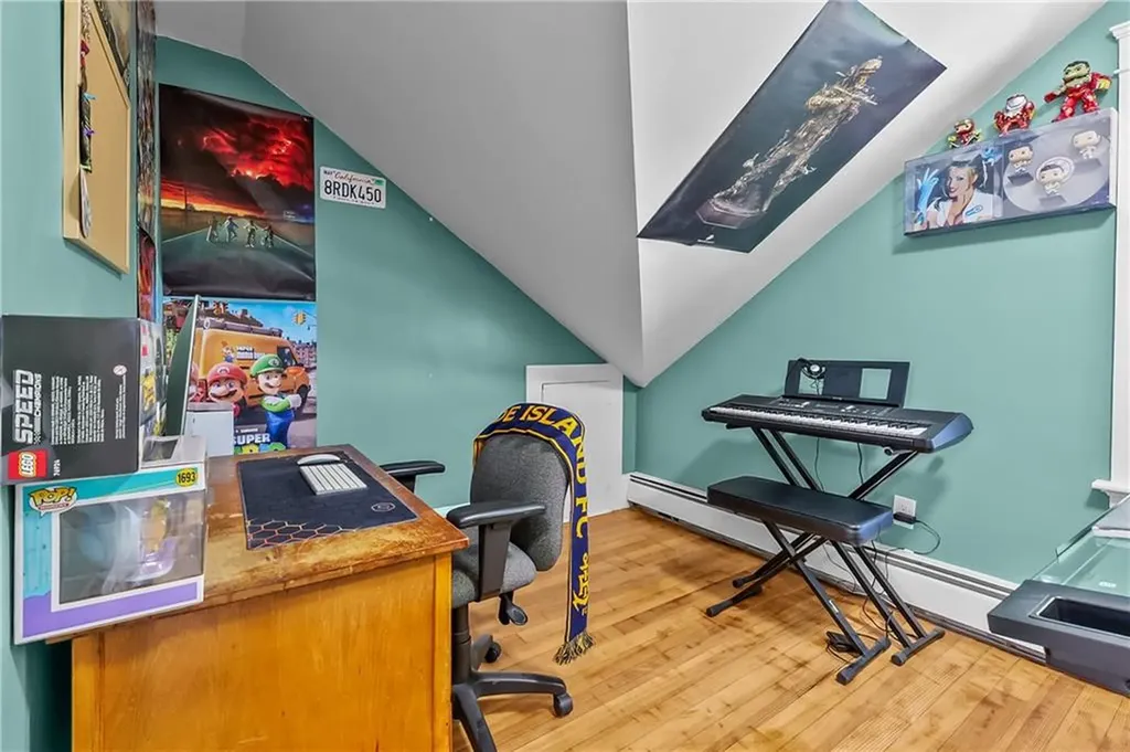 11 Crossland Road West Warwick RI 02893