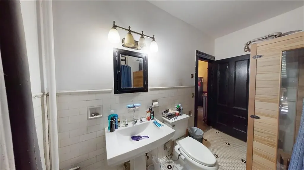 31 33 Carter Street Providence RI 02907