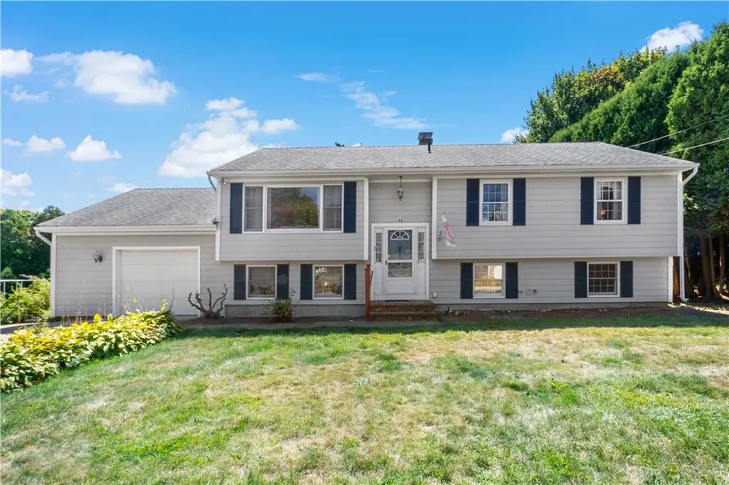 42 Homeland Avenue Narragansett RI 02882