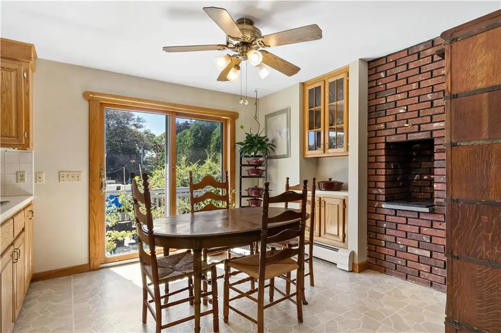 42 Homeland Avenue Narragansett RI 02882