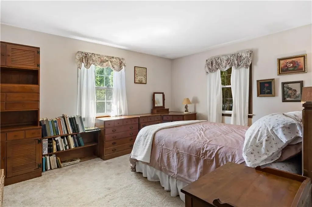 42 Homeland Avenue Narragansett RI 02882