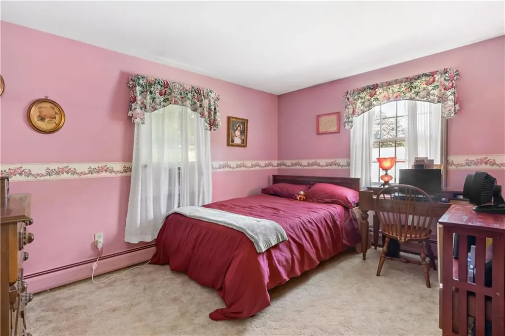 42 Homeland Avenue Narragansett RI 02882