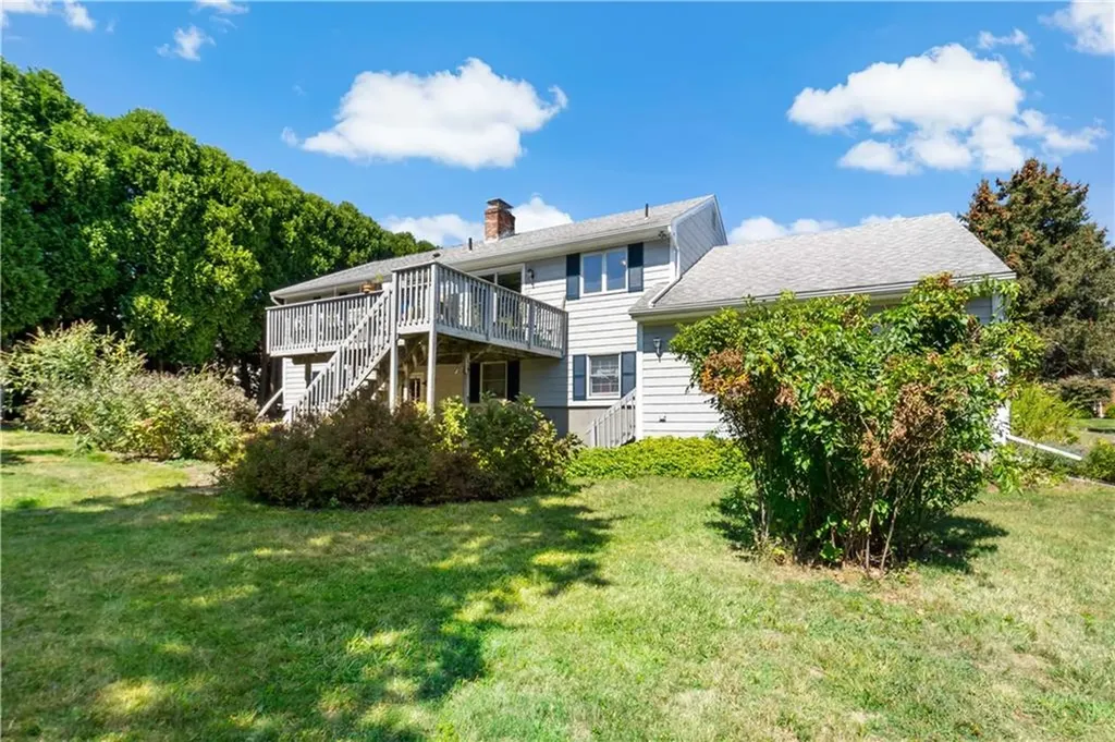 42 Homeland Avenue Narragansett RI 02882