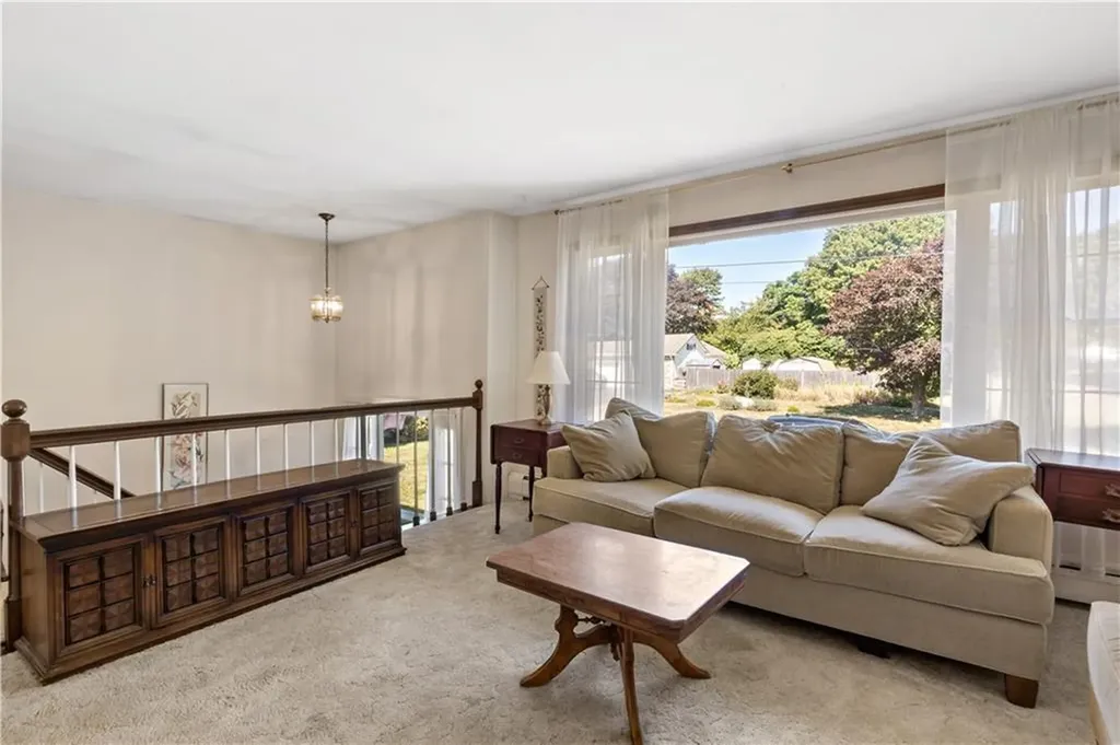 42 Homeland Avenue Narragansett RI 02882