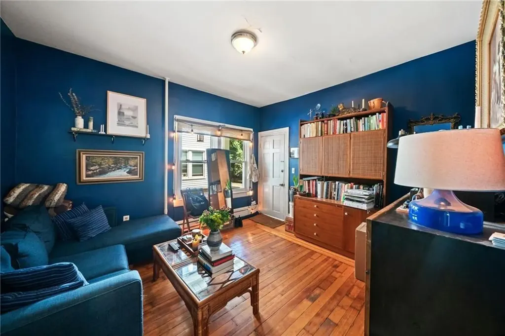 2 Louisburg Place Providence RI 02909