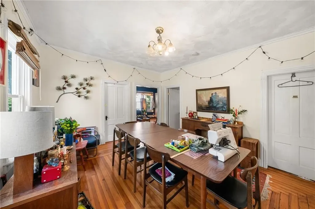 2 Louisburg Place Providence RI 02909