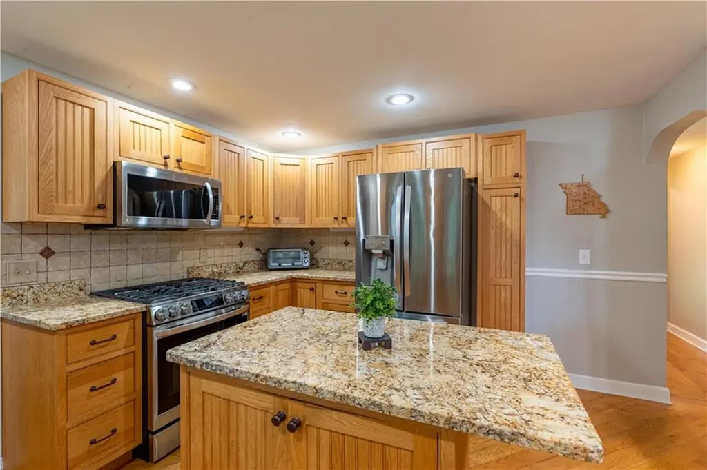 28 Cadoret Drive Cumberland RI 02864