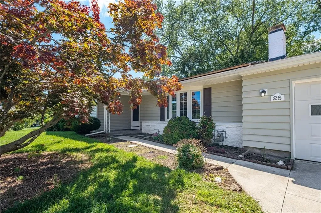 28 Cadoret Drive Cumberland RI 02864