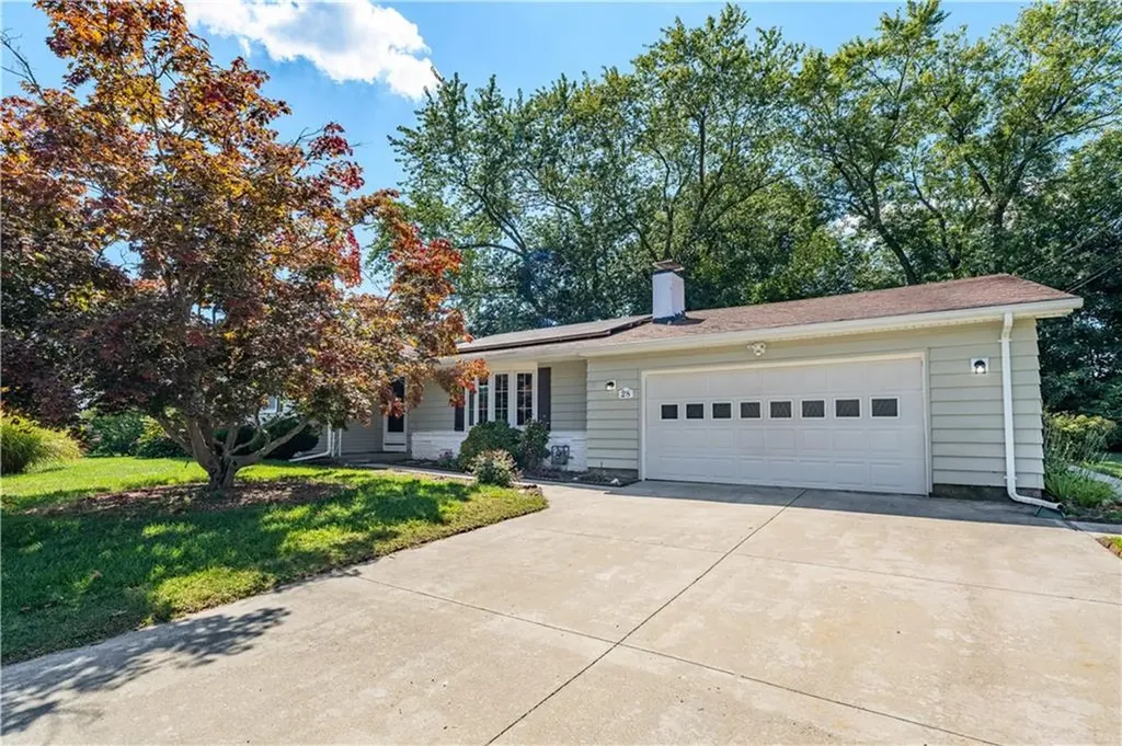 28 Cadoret Drive Cumberland RI 02864