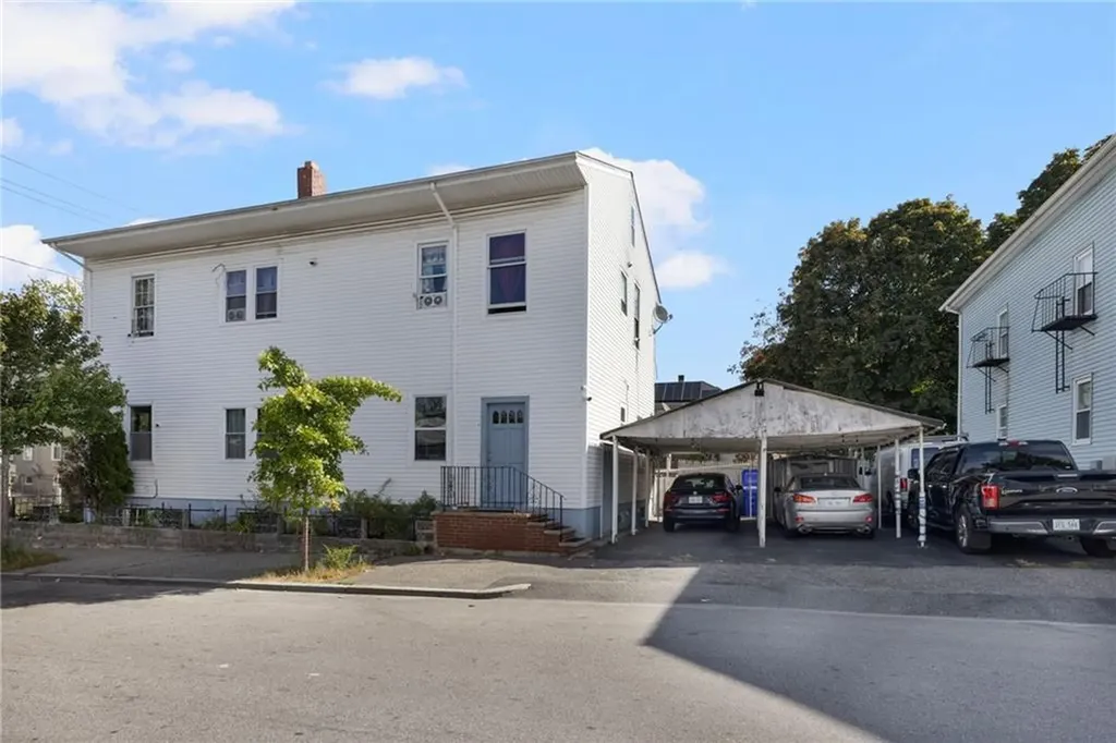 980 Chalkstone Avenue Providence RI 02908