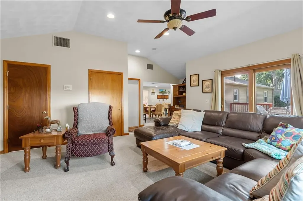 47 Flagg Avenue Warwick RI 02886