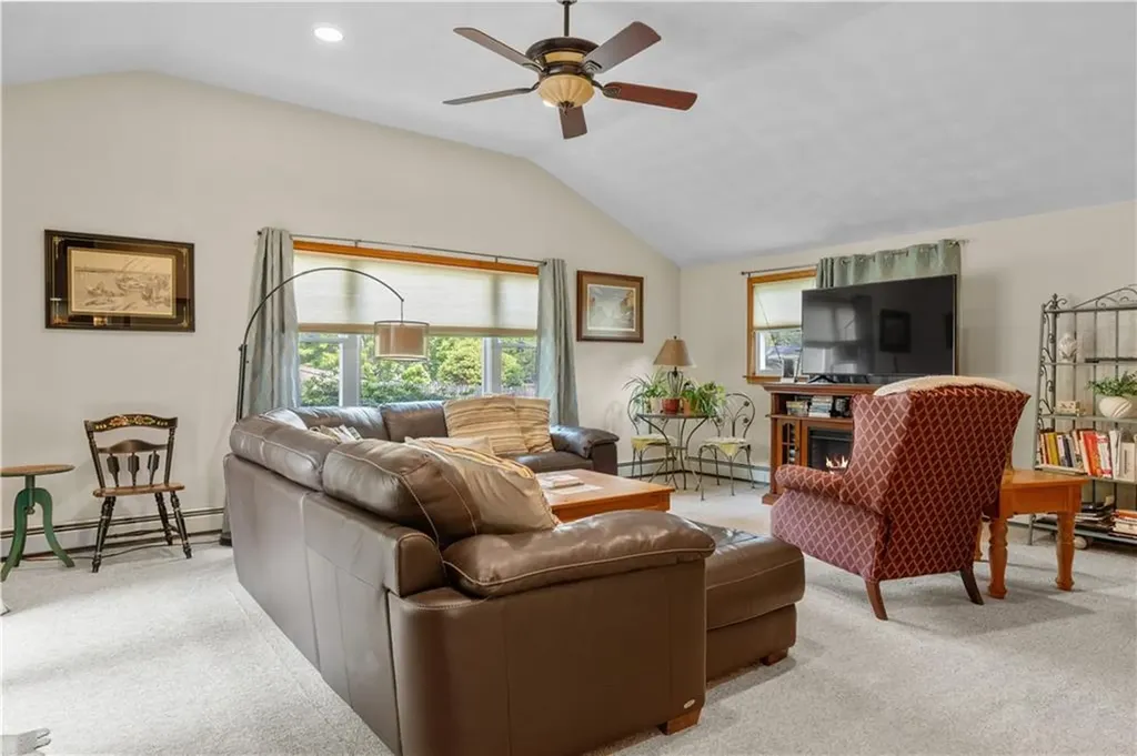 47 Flagg Avenue Warwick RI 02886