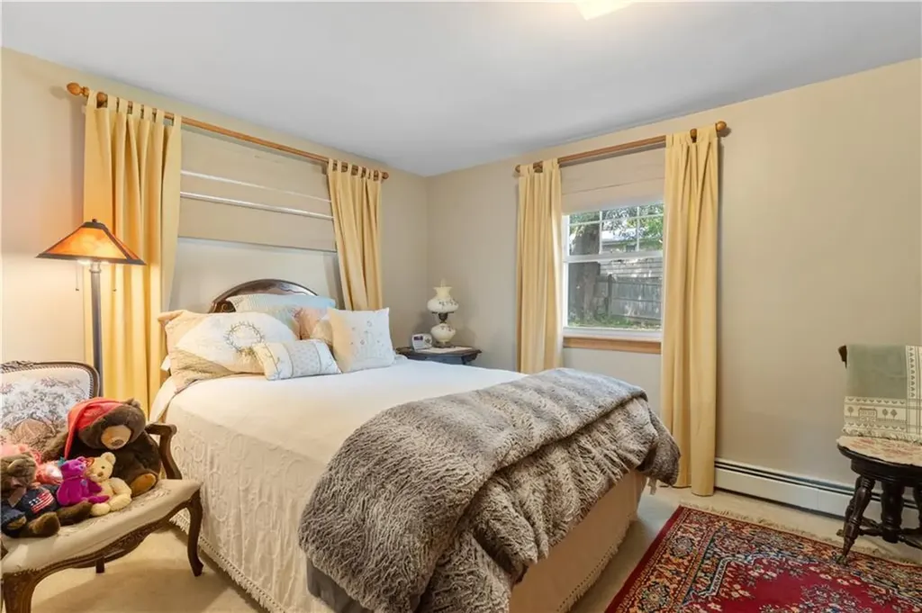 47 Flagg Avenue Warwick RI 02886