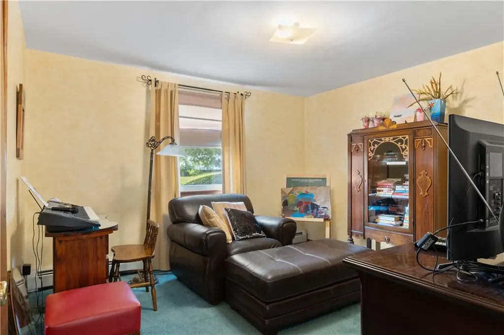 47 Flagg Avenue Warwick RI 02886