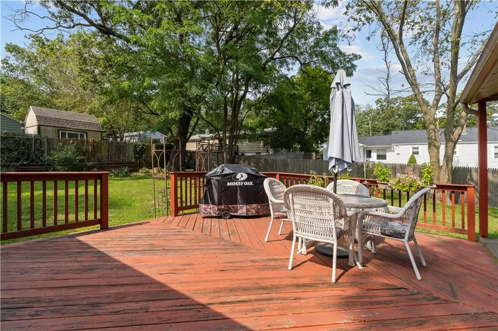 47 Flagg Avenue Warwick RI 02886