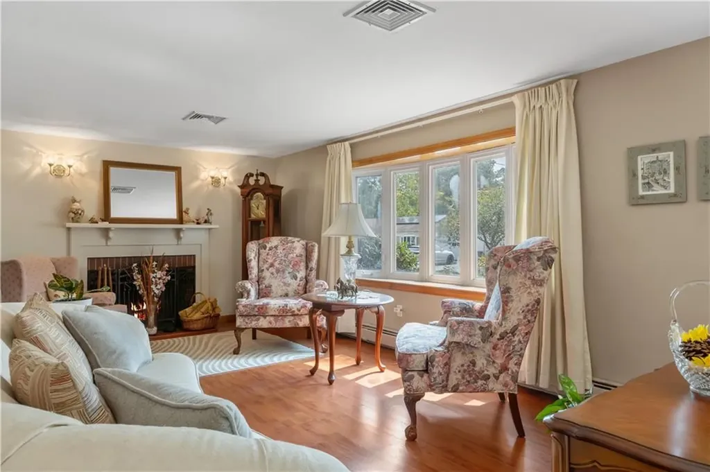 47 Flagg Avenue Warwick RI 02886