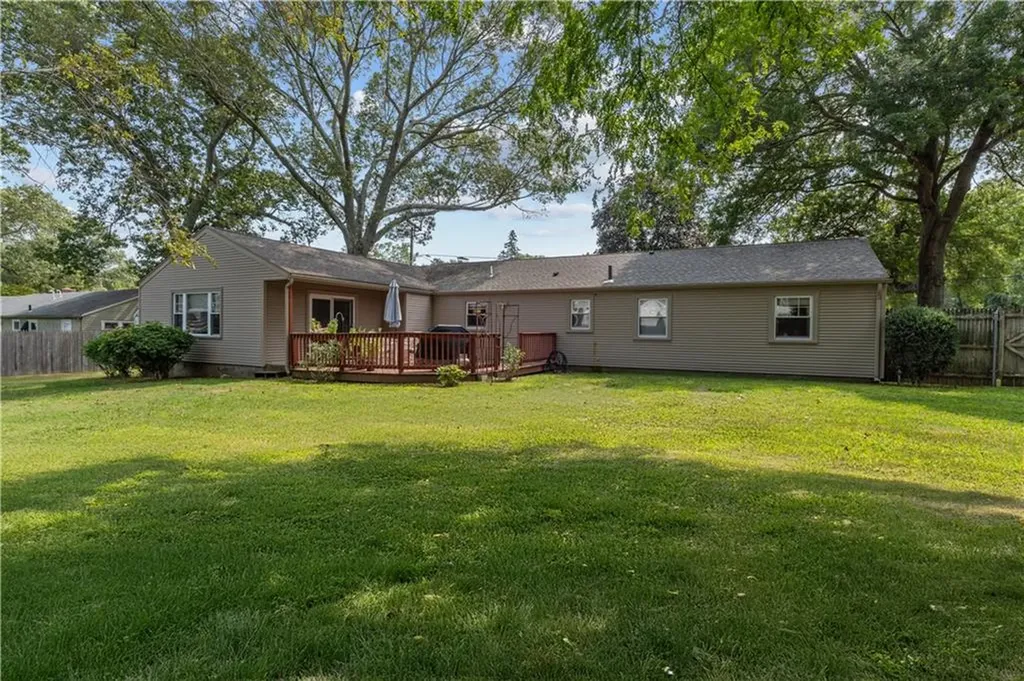 47 Flagg Avenue Warwick RI 02886