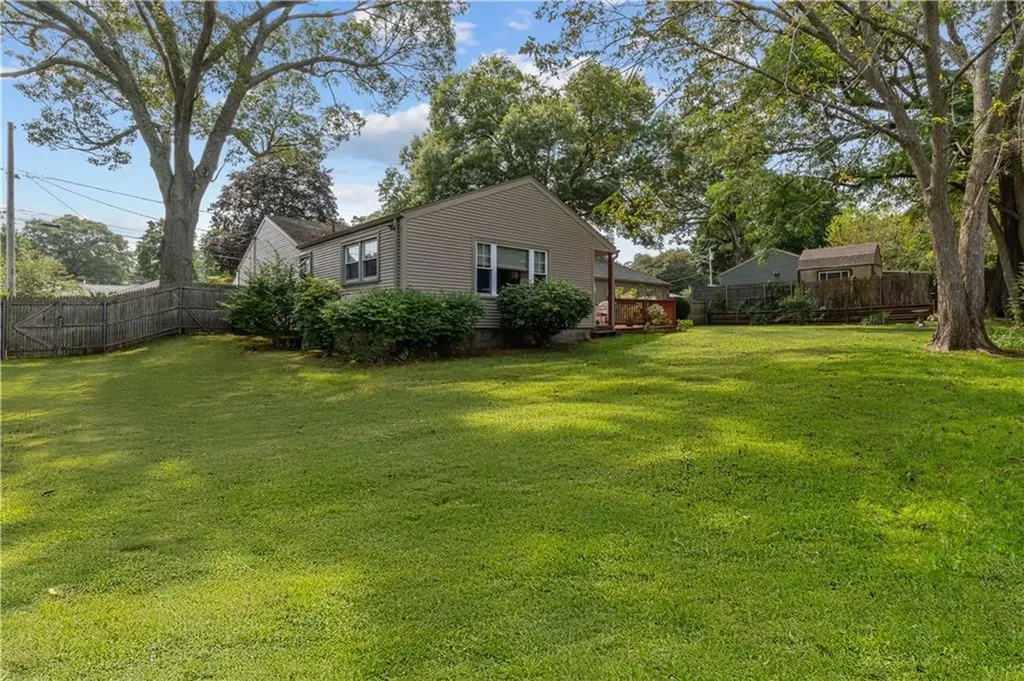 47 Flagg Avenue Warwick RI 02886