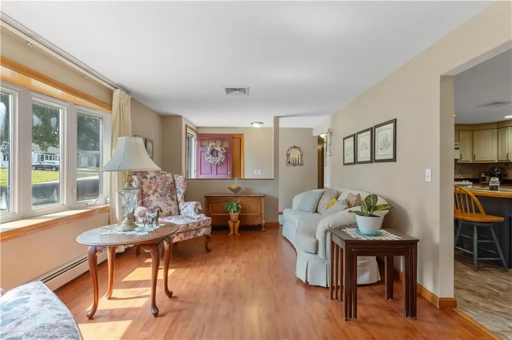 47 Flagg Avenue Warwick RI 02886