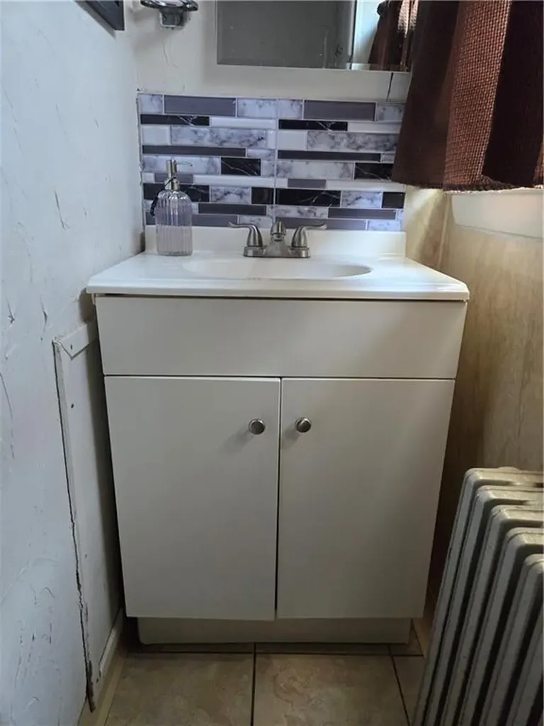 106 Cottage Street Woonsocket RI 02895