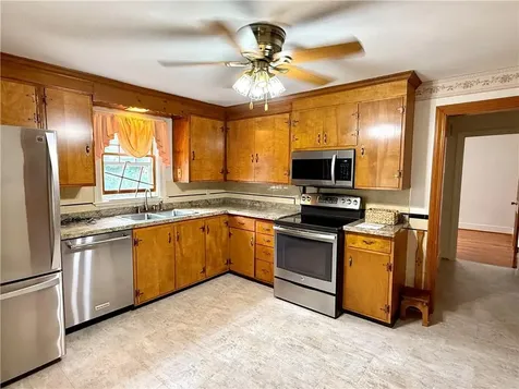 167 Forest Avenue Cranston RI 02910