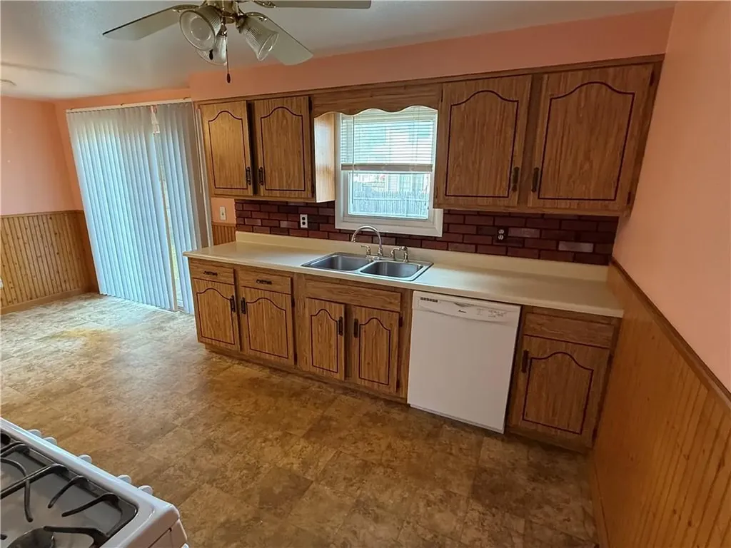 70 Glen Meadows Drive Pawtucket RI 02861