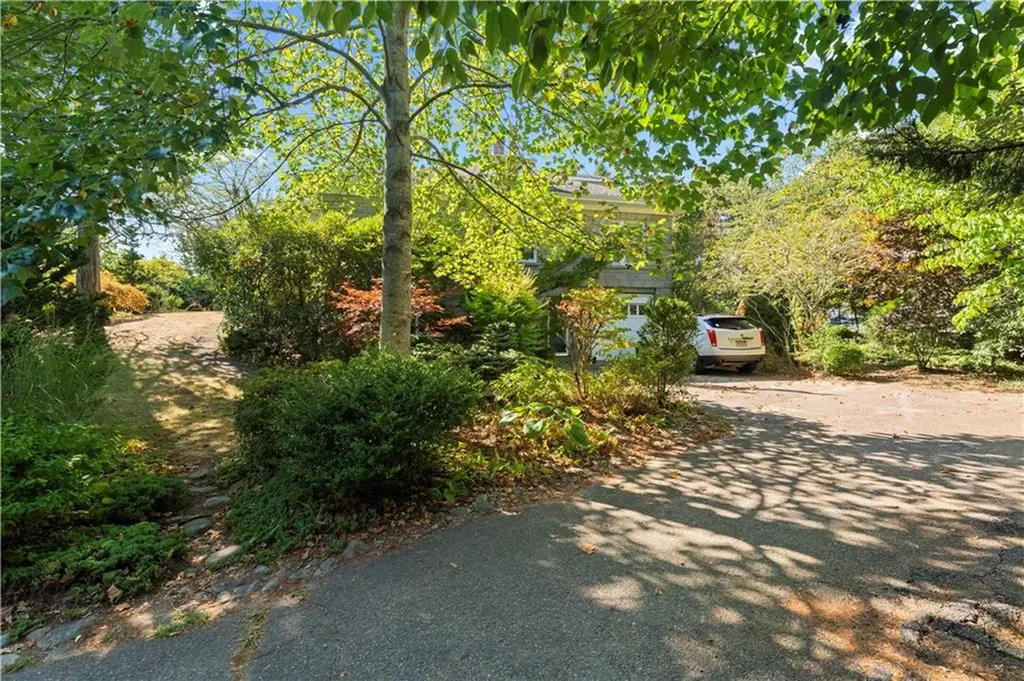 2 Brass Ring Road Westerly RI 02891