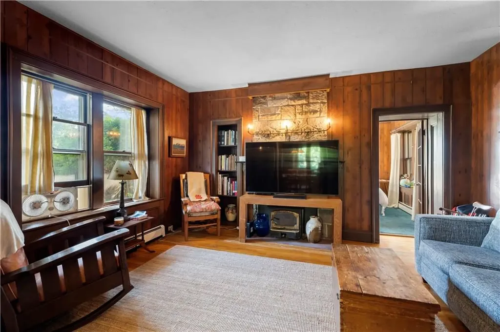 2 Brass Ring Road Westerly RI 02891