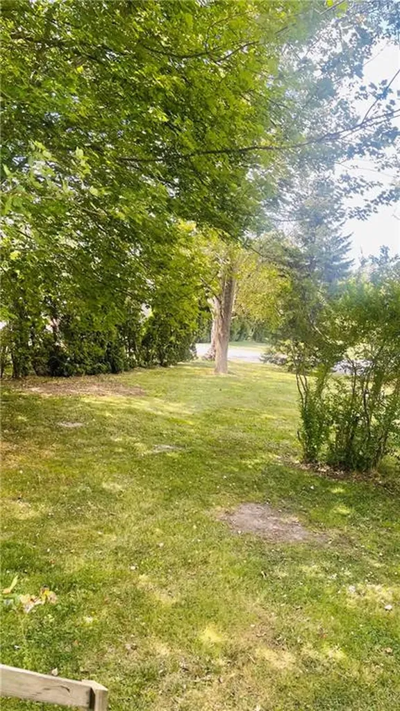 1069 Green End Avenue Middletown RI 02842