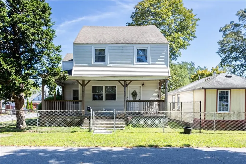 52 Uncas Street Warwick RI 02889