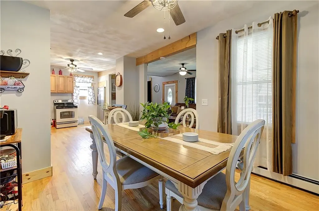 52 Uncas Street Warwick RI 02889