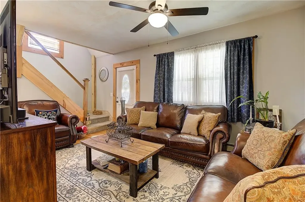 52 Uncas Street Warwick RI 02889