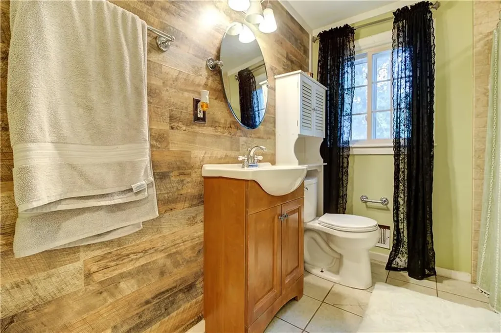 77 Adrian Street Warwick RI 02886