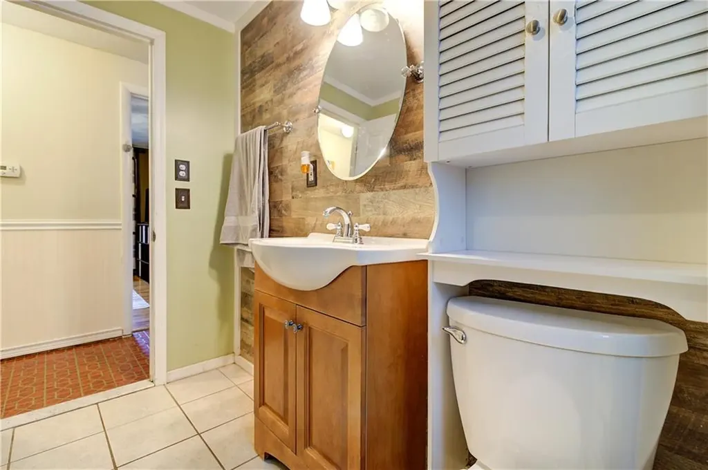 77 Adrian Street Warwick RI 02886