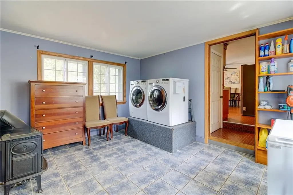 77 Adrian Street Warwick RI 02886