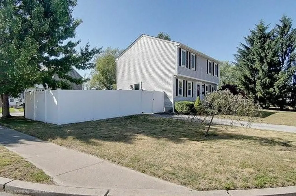 19 Child Lane Warwick RI 02886