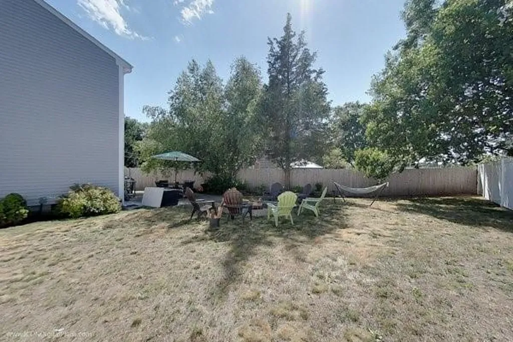19 Child Lane Warwick RI 02886