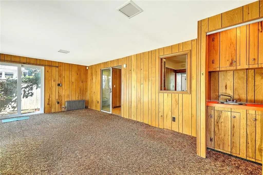 356 Taber Avenue Providence RI 02906