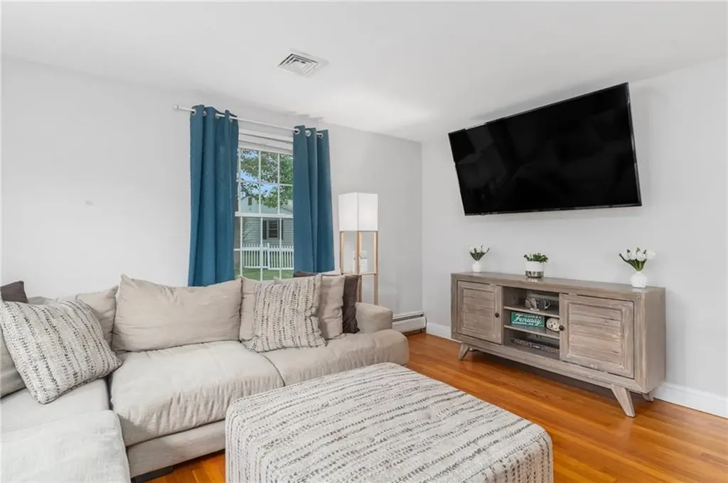 26 Ferncrest Drive Cumberland RI 02864