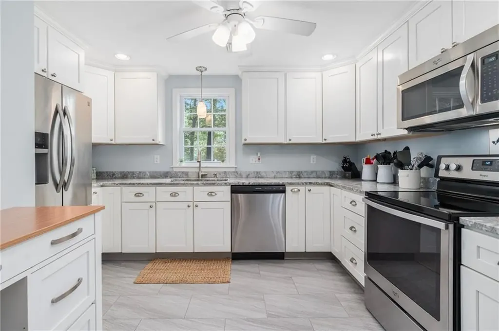 26 Ferncrest Drive Cumberland RI 02864