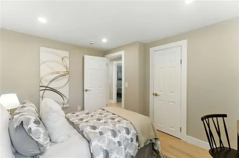 82 Barton Avenue Warwick RI 02889