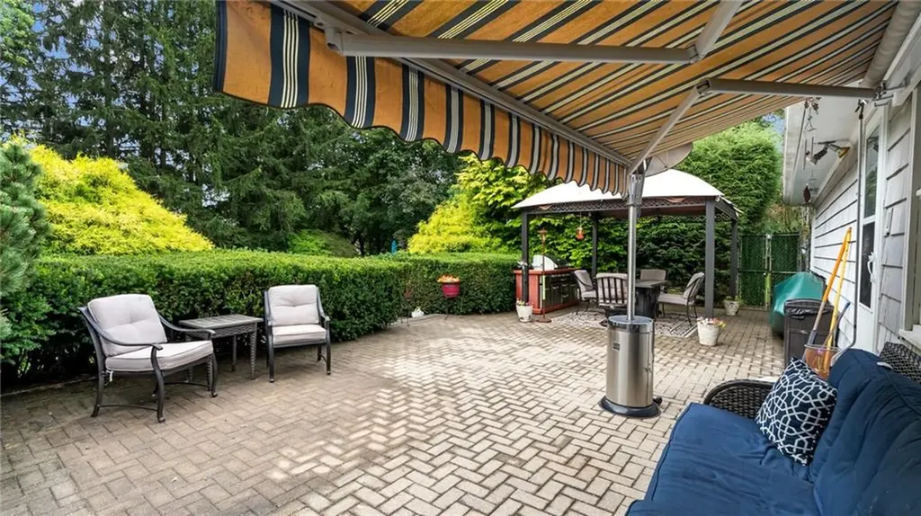 56 Scituate Avenue Cranston RI 02921