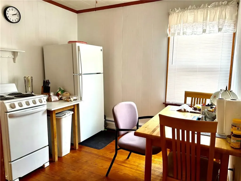 10 Prospect Street Bristol RI 02809