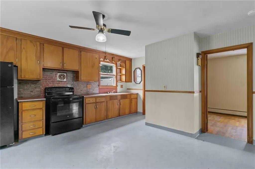 10 Prospect Street Bristol RI 02809