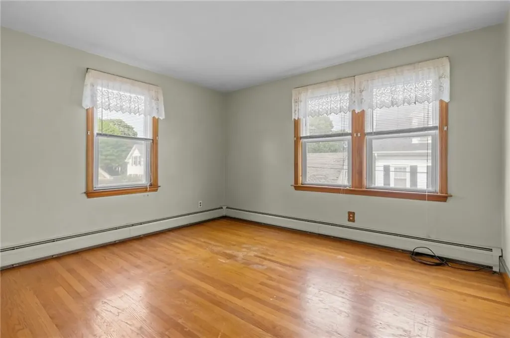 10 Prospect Street Bristol RI 02809