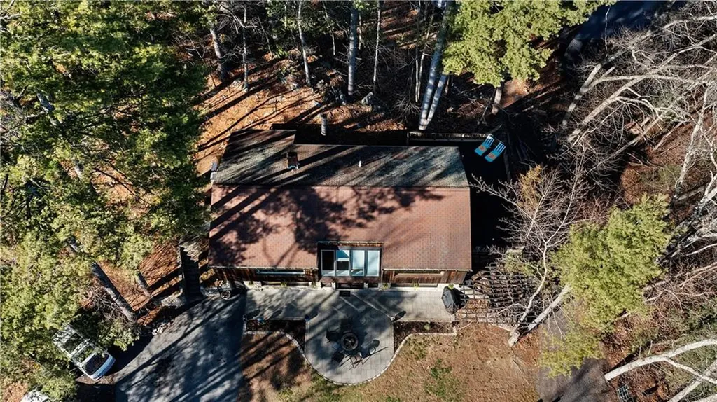 25 Mountaindale Road Smithfield RI 02917