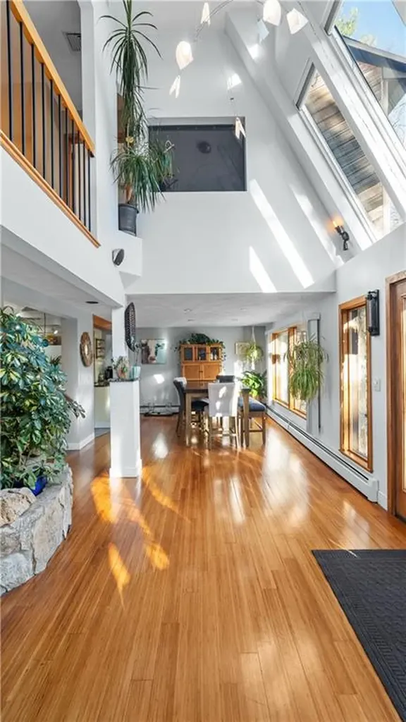 25 Mountaindale Road Smithfield RI 02917